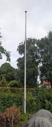 Flagstang med line og dannebrog