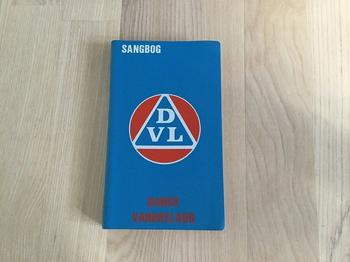 Sangbog - Dansk Vandrelaug, emne: musik