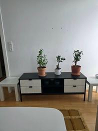 TV Unit/cabinet with metal legs and 4 drawers