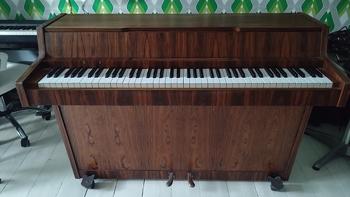 Louis Zwicki pianette