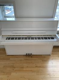 Hohner opretstående klaver hvid