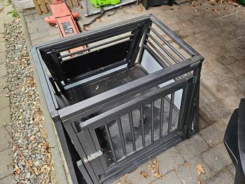 Hundebur metal sort til bil