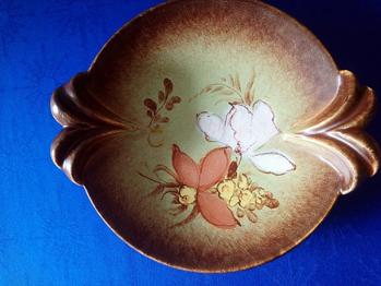 Keramik, Fad

Fad med ører og blomster Ø 27 cm

Se også mine andre annoncer