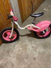 Løbecykel JDBug gives væk.