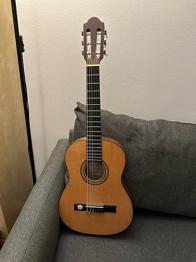 Classical guitar 1/2