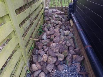 Natursten marksten pigsten  - gives væk gratis