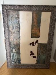 Abstrakt maleri med dekoreret ramme