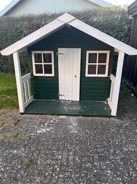 Træ legehus - 500kr