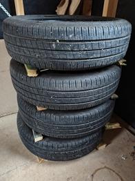 Sommer dæk kørt 17000. Km.175/65/17