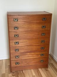 Kommode i solid kvalitet