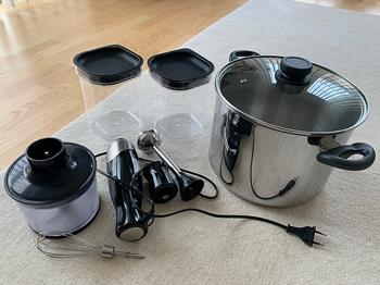 Kitchen bundle – pot, hand blender set, storage containers – free