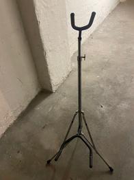 Guitar stativ gives væk for chokolade