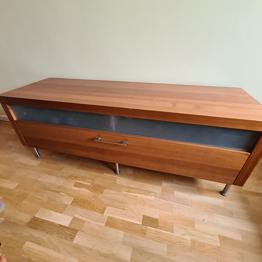 Skænk / tv-møbel