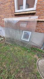 2 stk store glasruder. Skal afhentes.