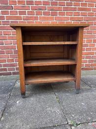 Reol fra ca. 1920erne