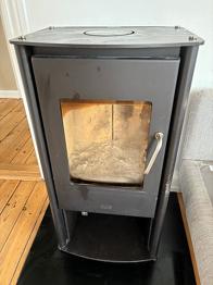 Rais brændeovn - du skal selv afmontere og bære ned fra 1. sal