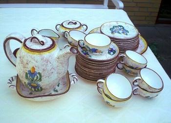 kaffestel, fajance - 38 dele, 100 år gl.
