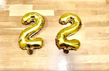 2 x 2 tal . Ca 30 cm lange. 
Fra et røg- og dyrefrithjem