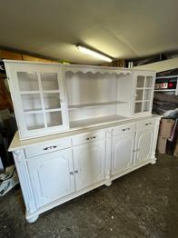 Gratis kommode og overskab