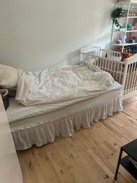 Gratis Seng og børneseng