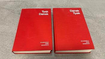 Gyldendal røde ordbøger tysk–dansk og dansk–tysk ordbøger rød