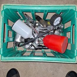 Ubranded trykluftudstyr blandet dele