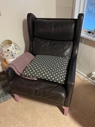 Sort læder lænestol