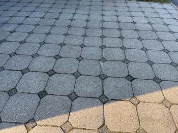 Belægningssten kvadratiske grå 30x30 ca 200 kvadratmeter