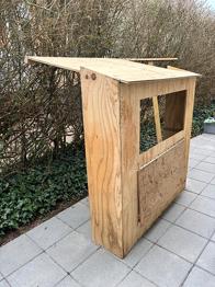 Træ salgsbod med tag (Købmand)