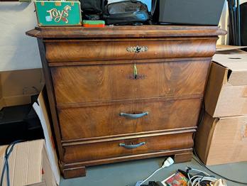 Gammel kommode