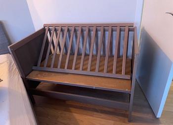 IKEA tremmeseng i træ, brun