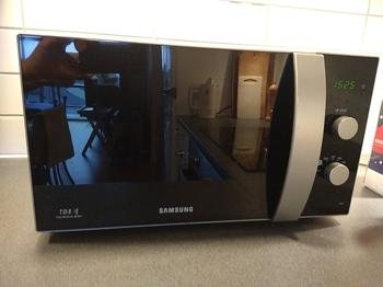 Mikroovn, Samsung ME82V, b: 49 d: 39 h: 28