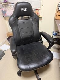 Gaming stol – fungerer fint (DON ONE）
