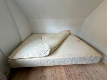 Boxmadras med topmadras