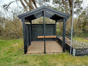 Havepavillon træ sort med tagvinduer