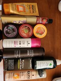 Diverse cremer og shampoo