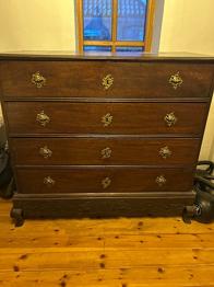Antik kommode