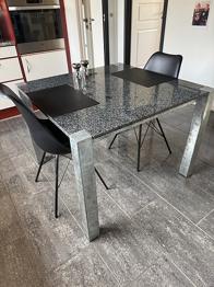 Granit Spisebord
