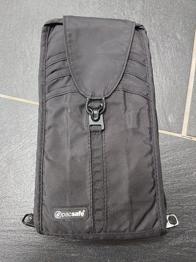 Pac safe pouch safe 200