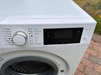 Blomberg frontbetjent vaskemaskine hvid