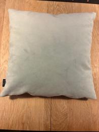 Lys turkis velour pude