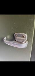 Metalkroge / knager til skab eller væg