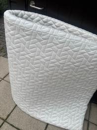 Topmadras 90*200 gives væk