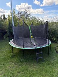 Gratis trampolin