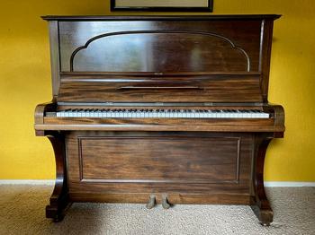 Hornung & Møller klaver gives væk
