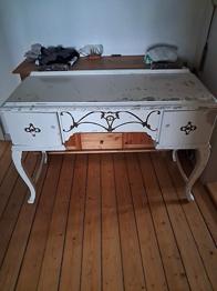 ældre romantisk skrivebord bortgives