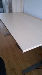 Stort skrive/arbejdsbord