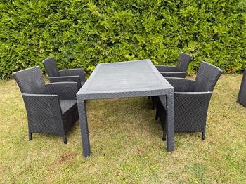 Havebord med 4 stole i polyrattan, grå/sort