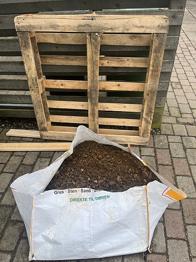 Stabilgrus og Palle til afhentning