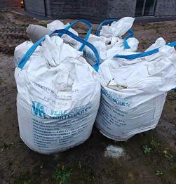 Mørtel fra Vejle kalk og mørtelværk, antracit 4 sække 125 liter